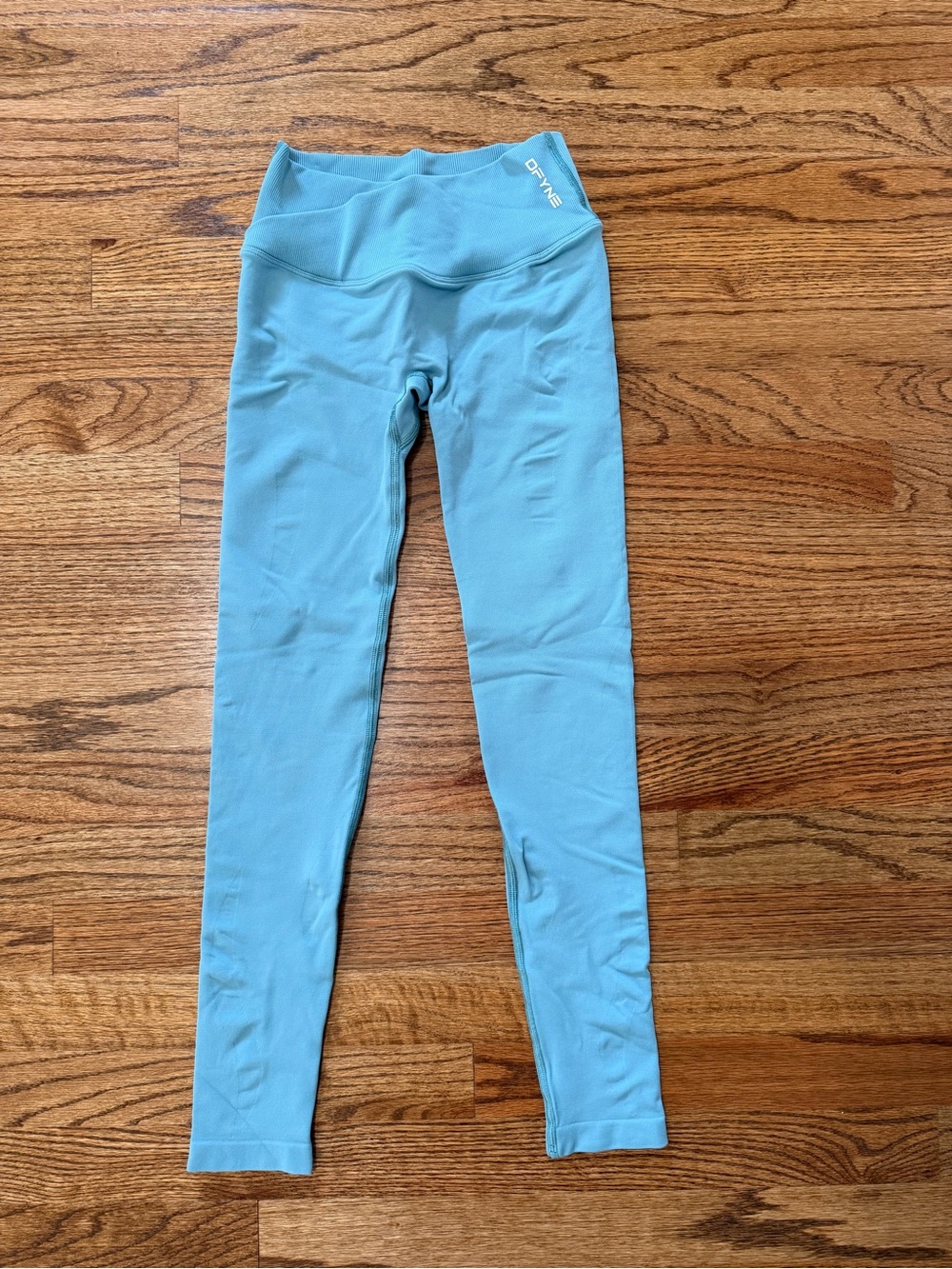 Defy leggings